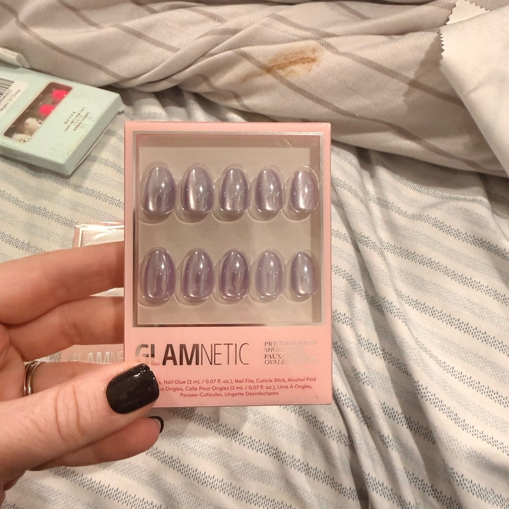 Glamnetic Press-On Nails in Lavender Pearl - new - unopened